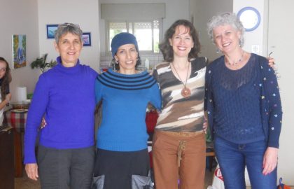 אלונה, עובדת סוציאלית: יותר נינוחה